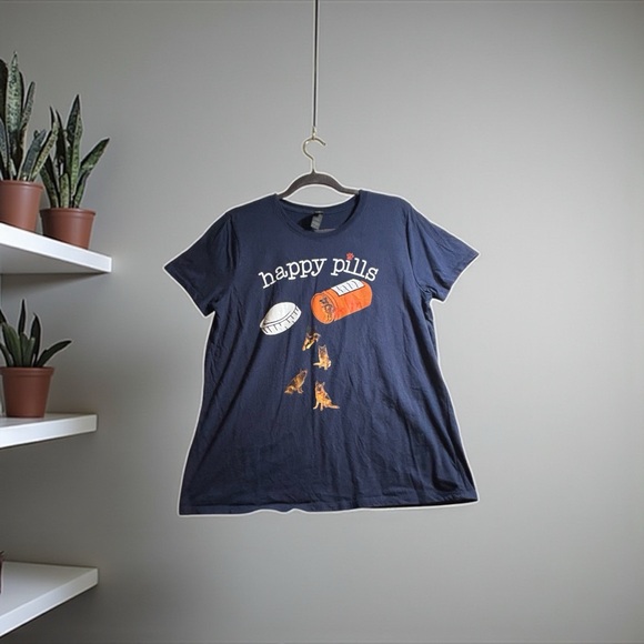 Gildan Women’s 'Happy Pills'  German Shepherds Graphic short sleeve Tee size L - Picture 1 of 5